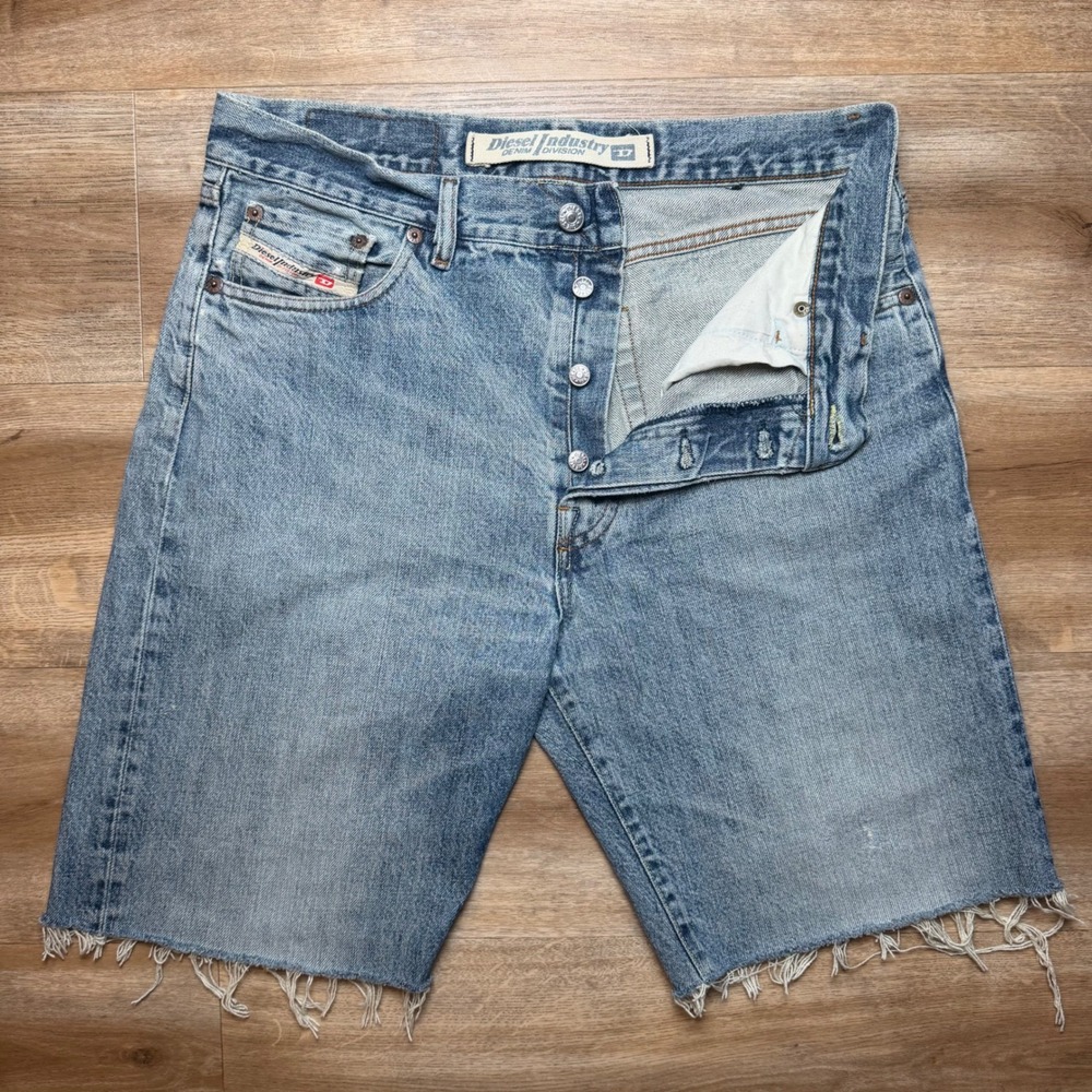 Diesel Kratt Denim Shorts Mens 33 Blue Light Wash Raw Hem Made in Italy 10"